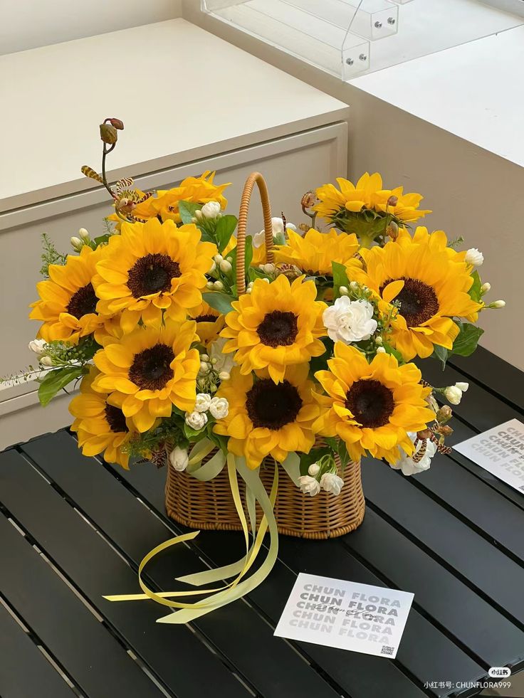 Giỏ hoa hướng dương